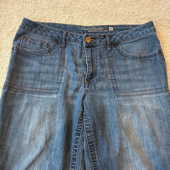 Faded Glory Capri Jeans Faded Cuffed Leg Bottoms - Picture 2 of 10
